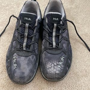 Men’s Outdoor Sports Shoe 8.5